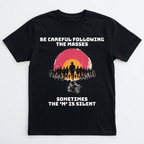 Black / Crew-Neck Performance Soft: ’The M is silent’ - Graphic Tee - T-Shirt